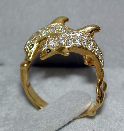 Dolphin: 18k Dolphins Pave Ring  G&G